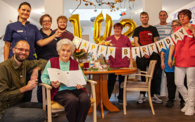 102. Geburtstag im Wohnpark Grieben gefeiert